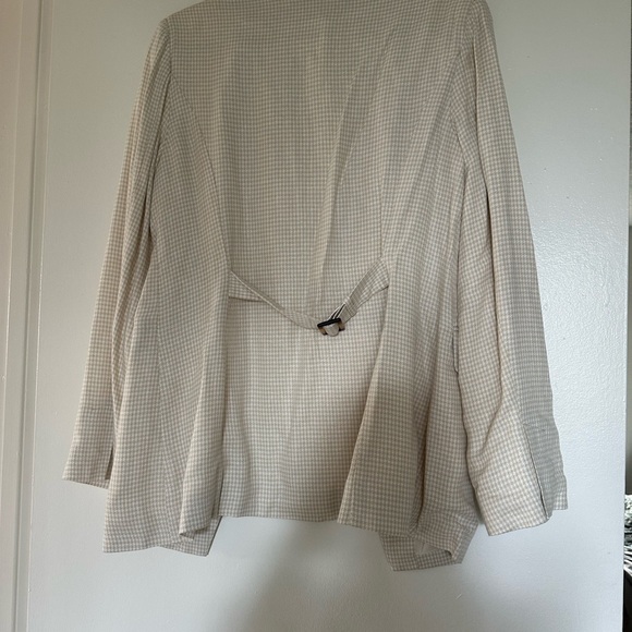 Bagatelle Collection Cream Gingham Blazer (Size M) - Picture 5 of 6